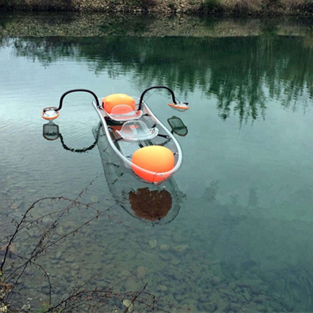 เรือคายัคใส : มีบาร์กันโคลง