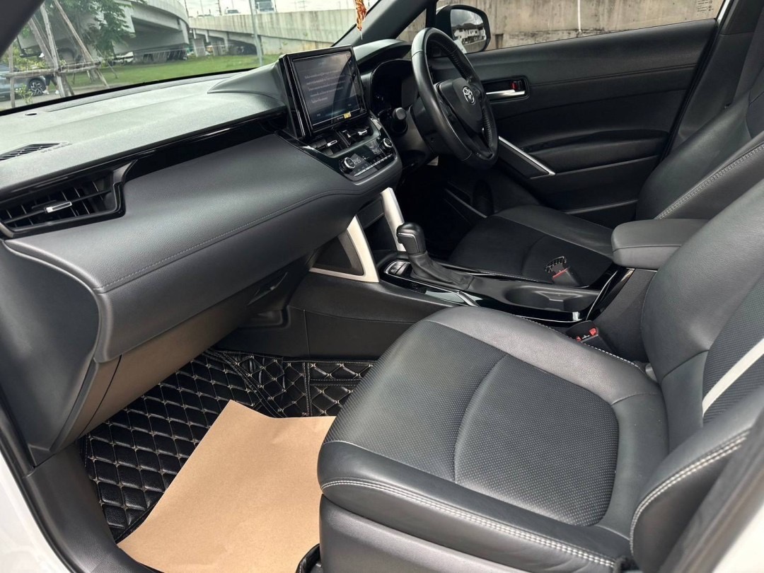 Toyota Corolla Cross 1.8 Hybrid GR ปี 2022