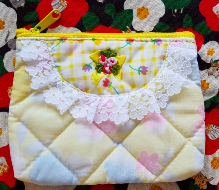 กระเป๋า ผ้า น่ารักๆ ใส่เหรียญ ใส่ของ จากญี่ปุ่น Size : 11 x 13.5 cm