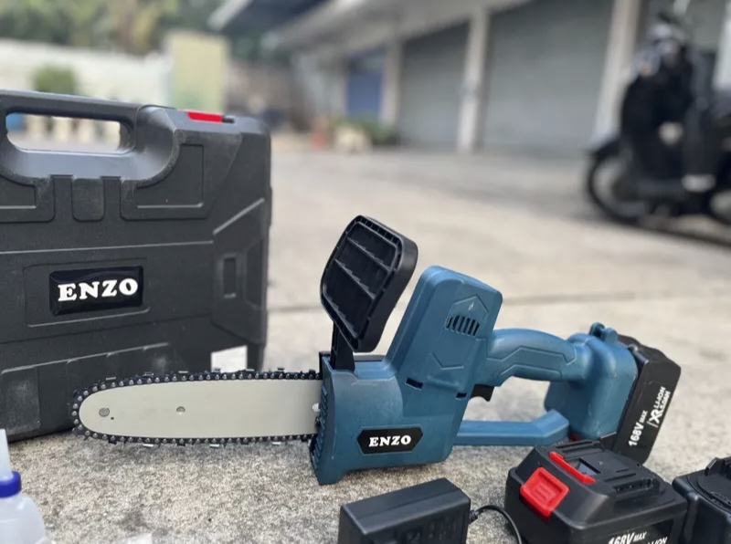 เลื่อยโซ่แบต Enzo 168V บาร์ 9 นิ้ว โซ่ 2 เส้น แบต 2 ก้อน