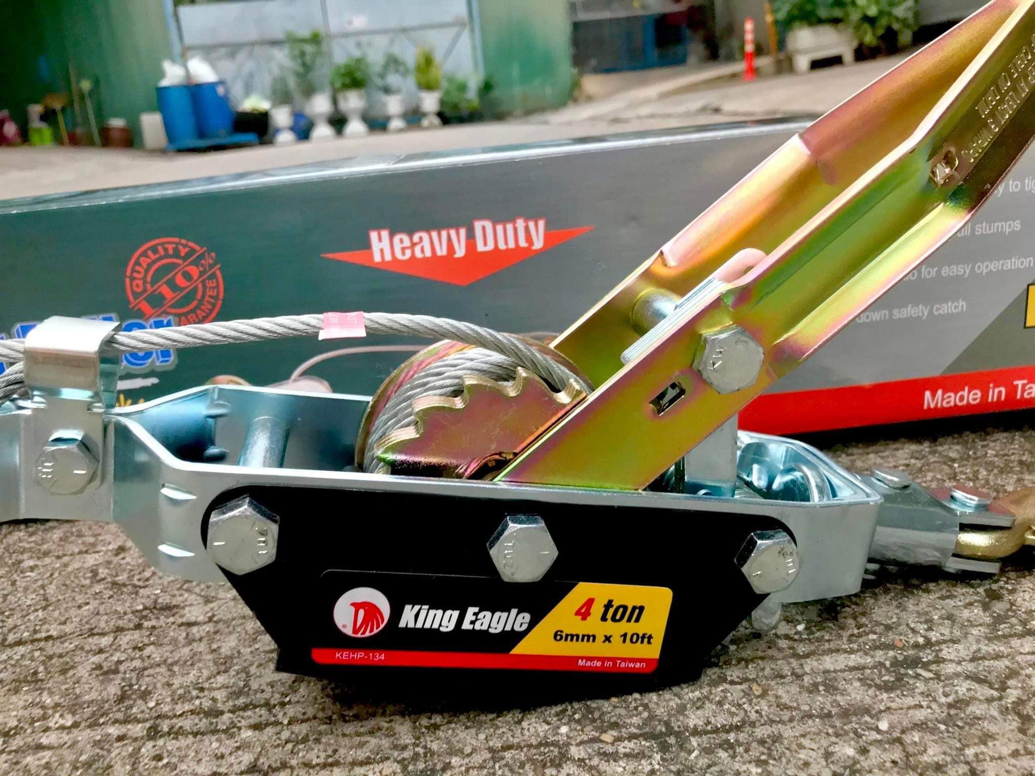 รอกสลิง มือโยก ยี่ห้อ King Eagle มีขนาด 2 - 4 ตัน