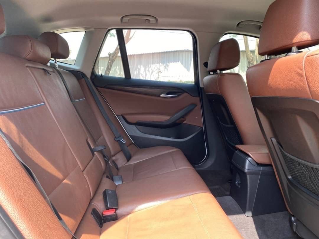 BMW X1(ดีเซล) sDRIVE 2.0D XLINE LCI สีขาว ปี 2014