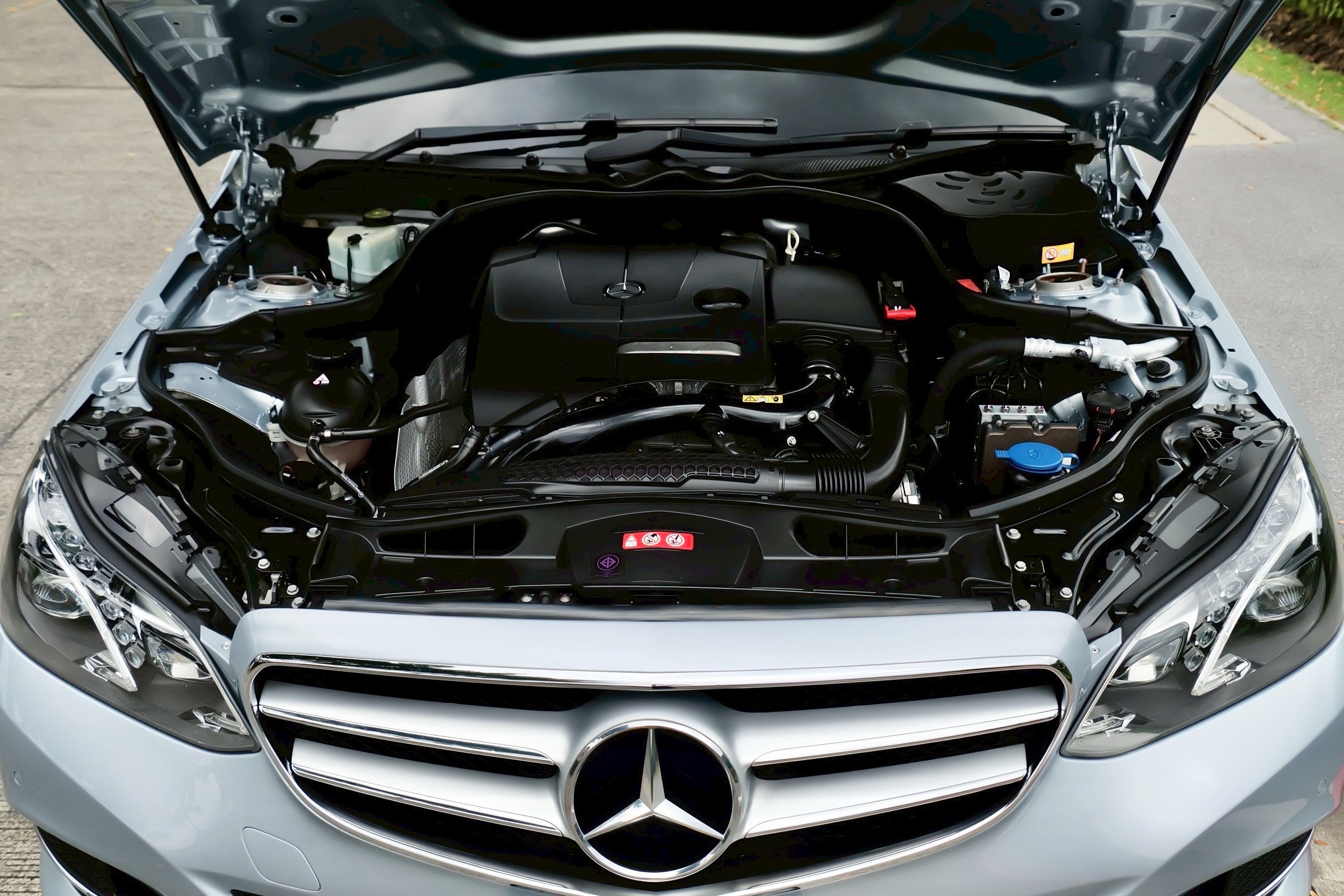 Mercedes Benz (W212) E200 CGI Facelift Edition E ปี 2017