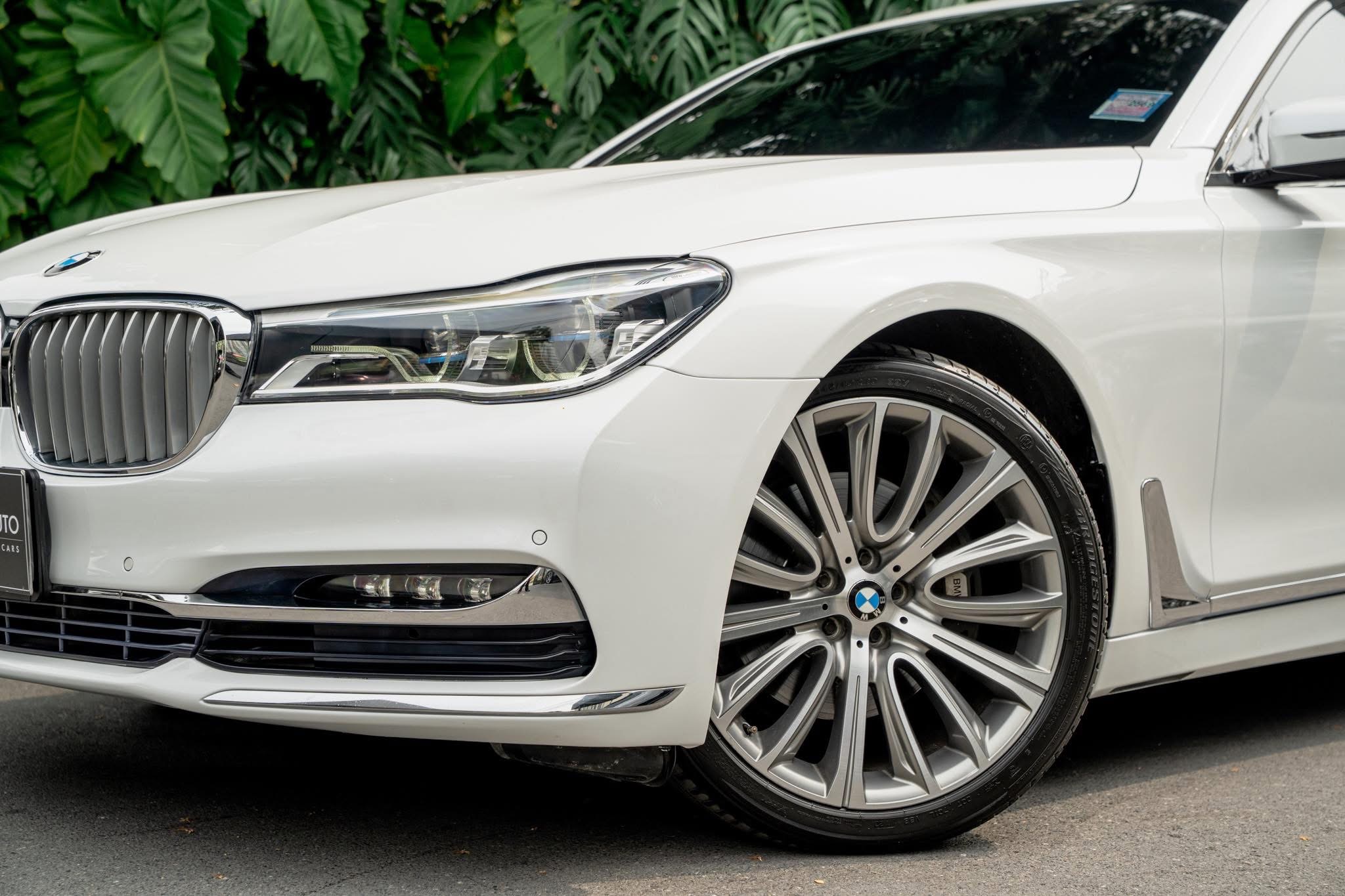 BMW 740Li Pure Excellence ปี 2017