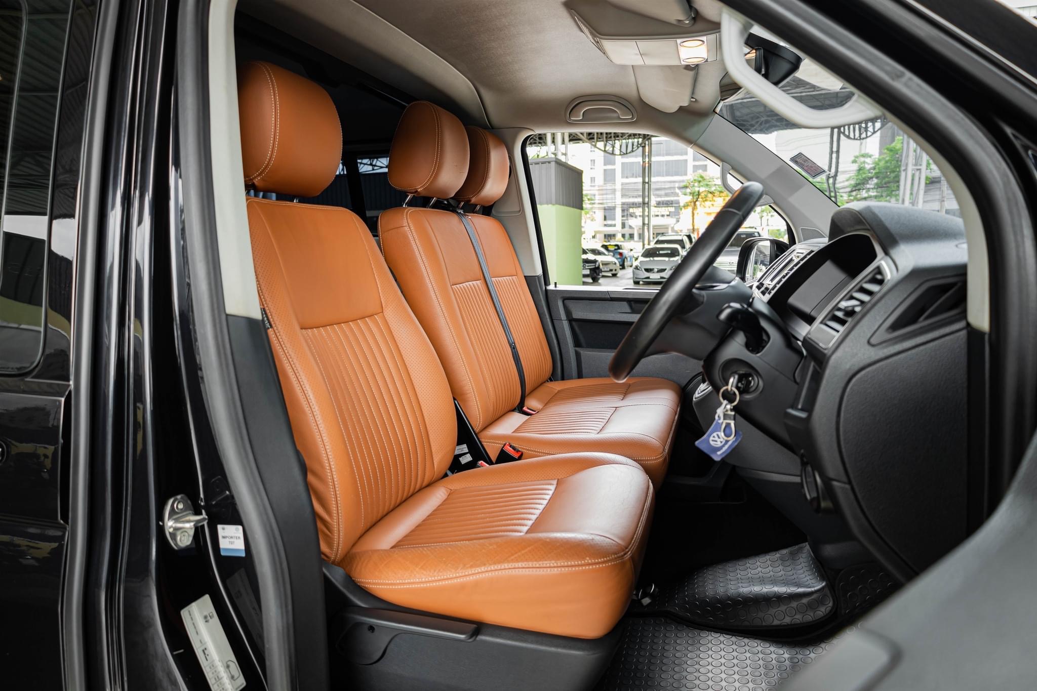 Volkswagen Caravelle 2.0 Bi TDi Comfortline2 ปี 2018