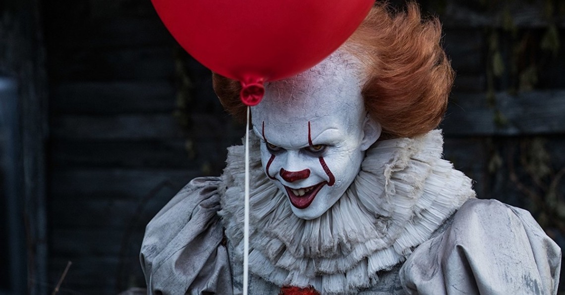 ชุดเช่าแฟนซีผู้ชาย ชุดเช่าตัวตลกผี Pennywise Costume ชุดตัวตลกเพนนีไวส์ ชุดฮาโลวีน Halloween Party ชุดซอมบี้ผี ชุดเช่าโจ๊กเกอร์ตัวตลกผีสิง