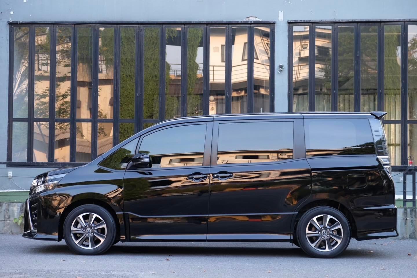 Toyota VOXY (ZS) ตัวไมเนอร์เชน ปี 2020