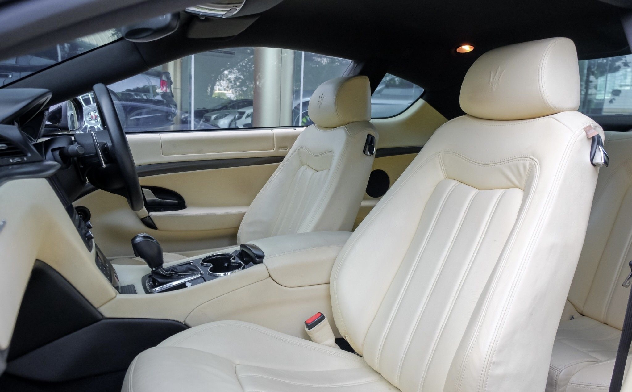 Maserati Granturismo ปี 2011
