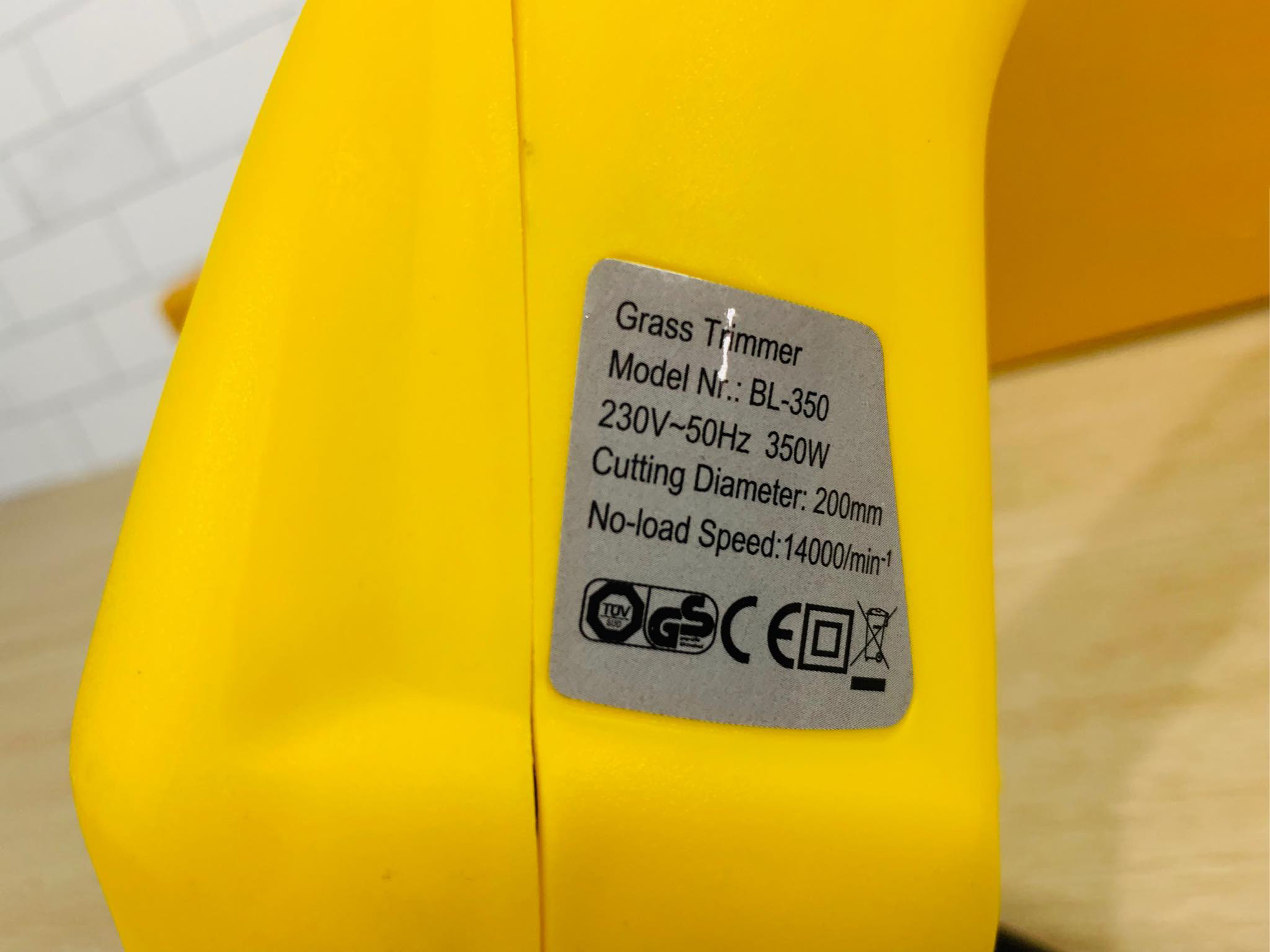 เครื่องตัดหญ้า BERALA BL-350 (สีเหลือง รุ่นใหม่)