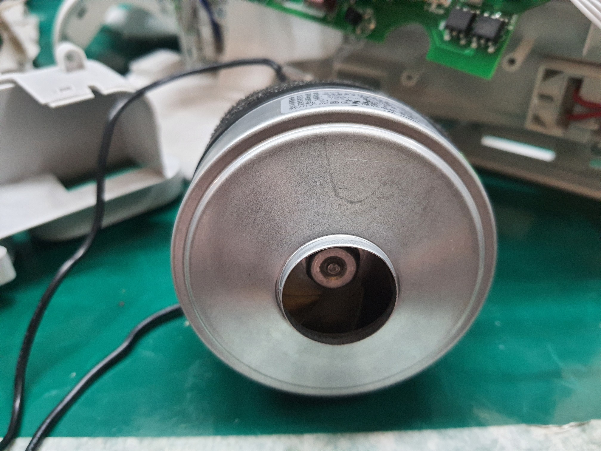 ซ่อมเครื่องดูดไรฝุ่น ยี่ห้อ Xiaomi รุ่น MJCMY01DY อาการเครื่องเปิดไม่ติด