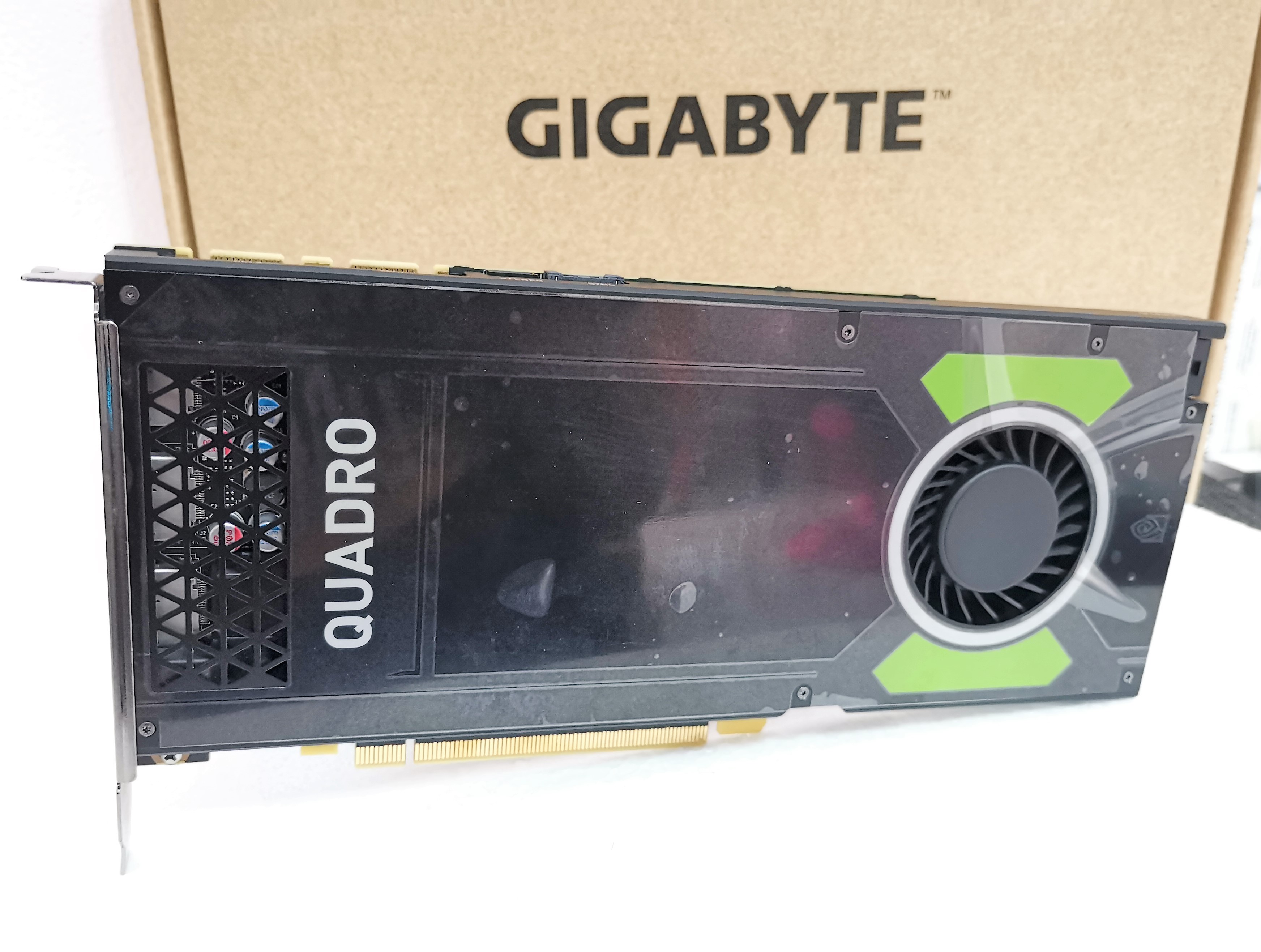 GIGABYTE QUADRO P4000 8GB DDR5