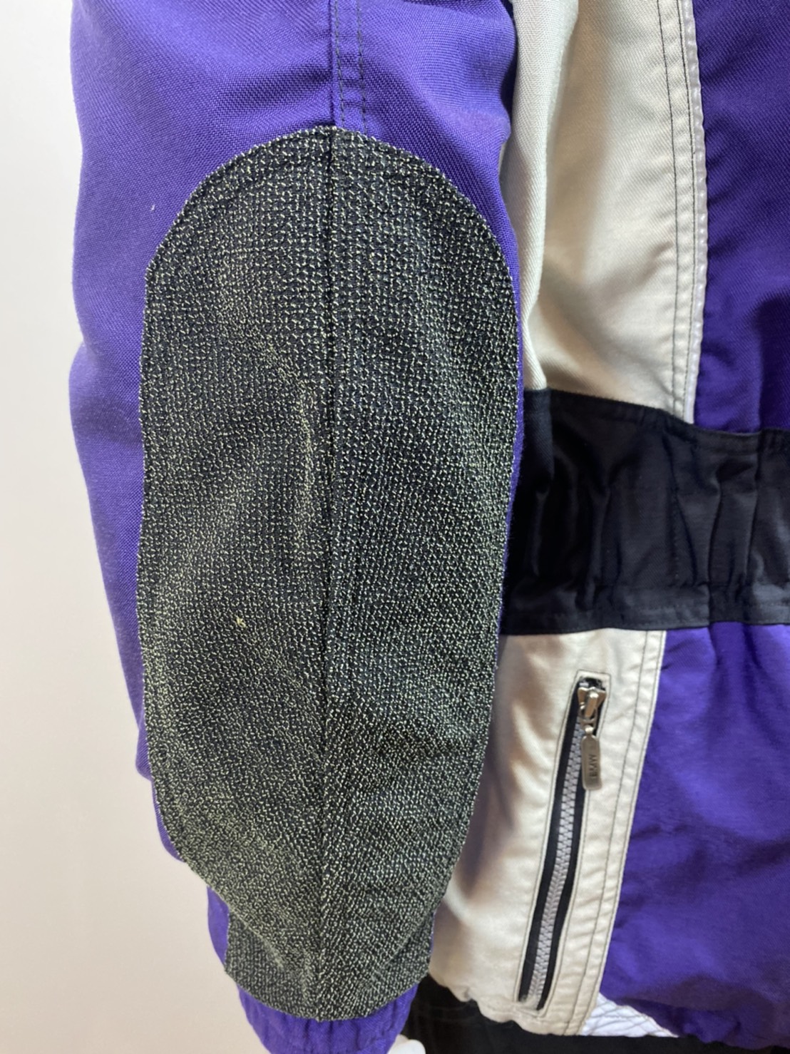 เสื้อขี่มอเตอร์ไซด์( มือสอง) RCT 656 (SALE) อก 50" ยาว 30" ยี่ห้อ ** BMW**