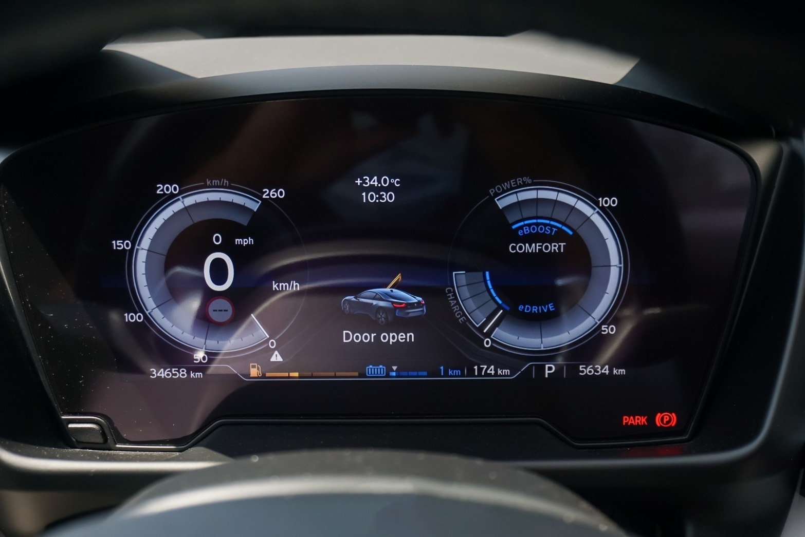 BMW i8 ปี 2015