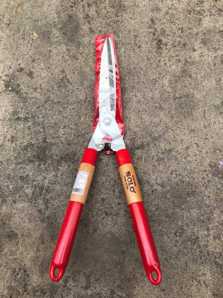 กรรไกรตัดกิ่งไม้ ยี่ห้อ Solo แท้