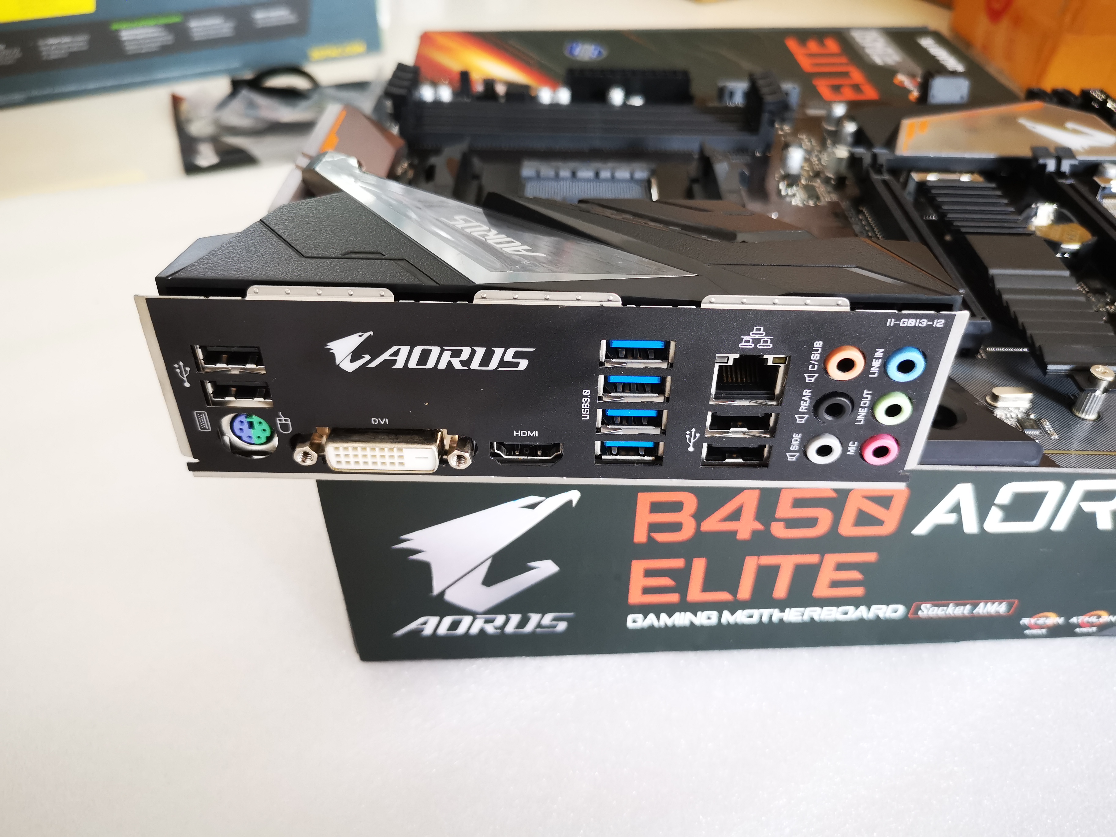 GIGABYTE B450 AORUS ELITE