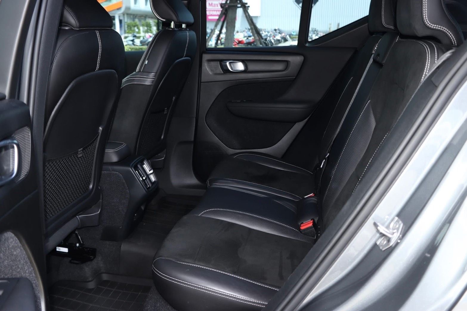 VOLVO V40 2.0 T4 ปี2017