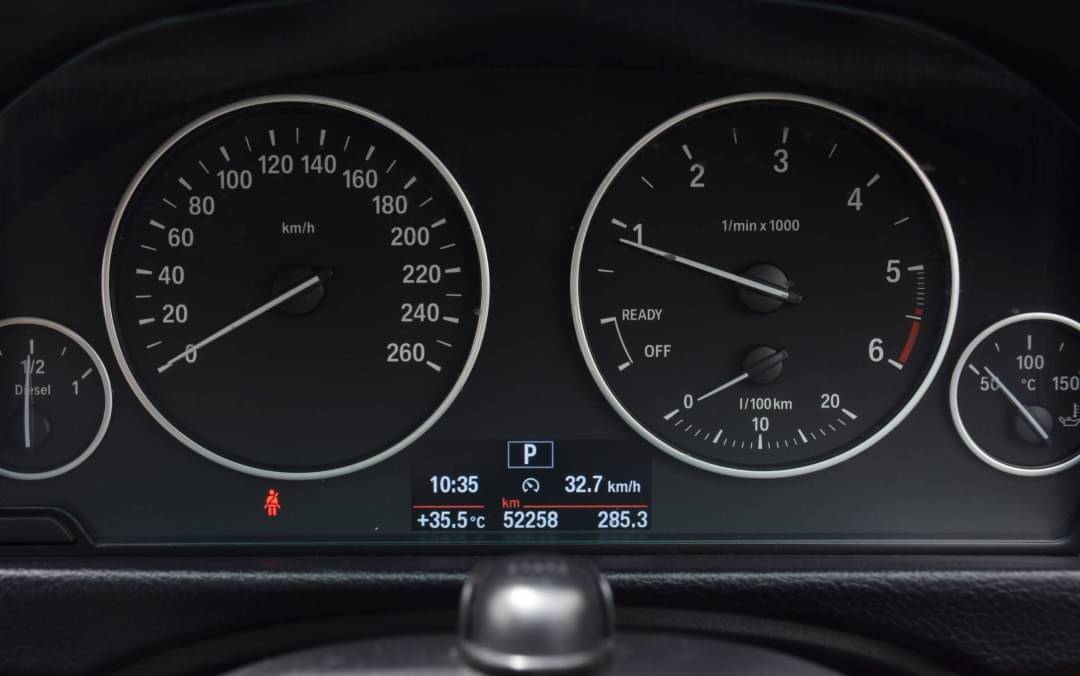 BMW 320D Luxury ปี 2016