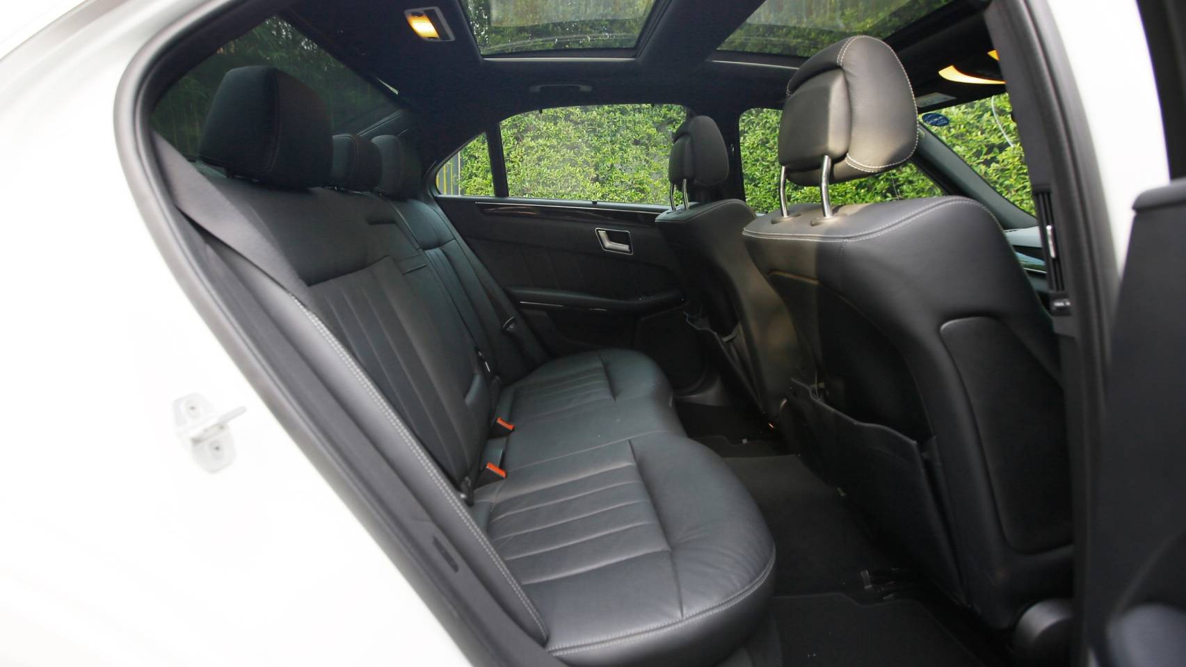 Mercedes Benz E300 Diesel Hybrid AMG Dynamic ปี 2013