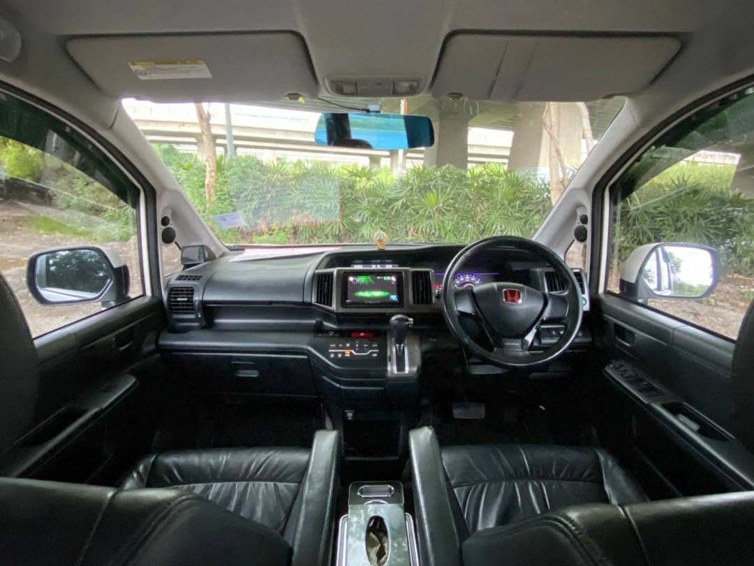 HONDA Stepwagon Spada ปี 2012