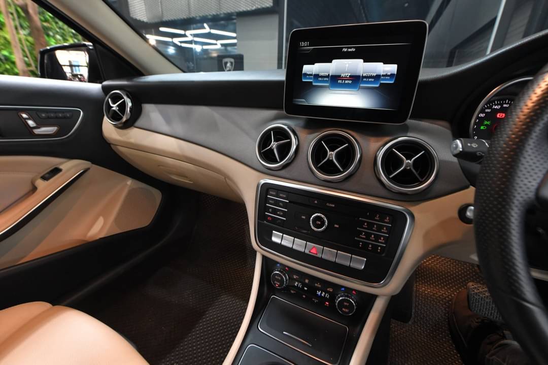 Mercedes Benz GLA 200 ปี 2019