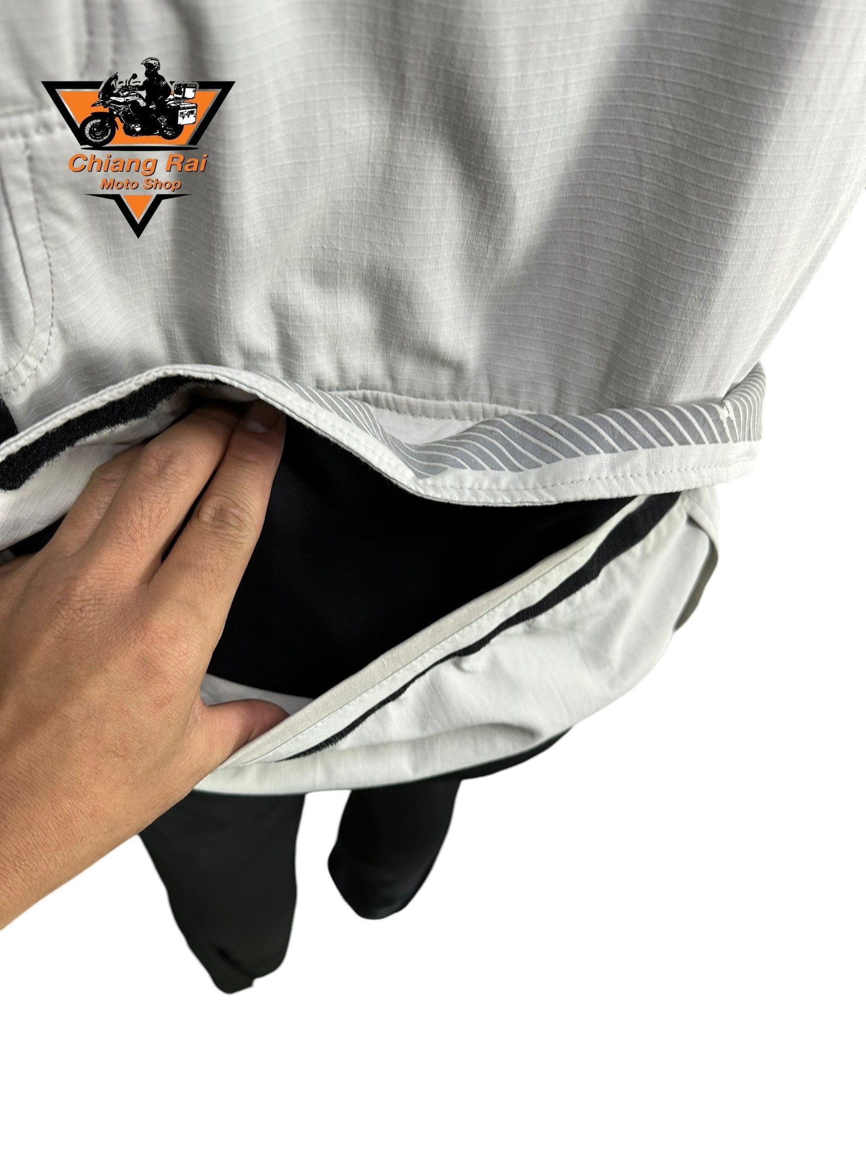 เสื้อขี่มอเตอร์ไซด์( มือสอง) RCTA 709 อก 50" ยาว 27 (XL) **REV'IT!**