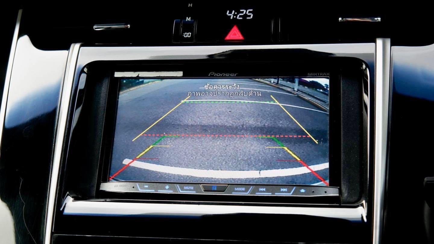 Toyota Harrier 2.0L Premium Pakage ปี 2014