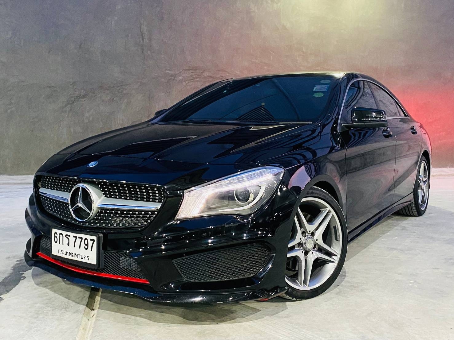 MERCEDES BENZ CLA250 โฉม W117 ปี 2017