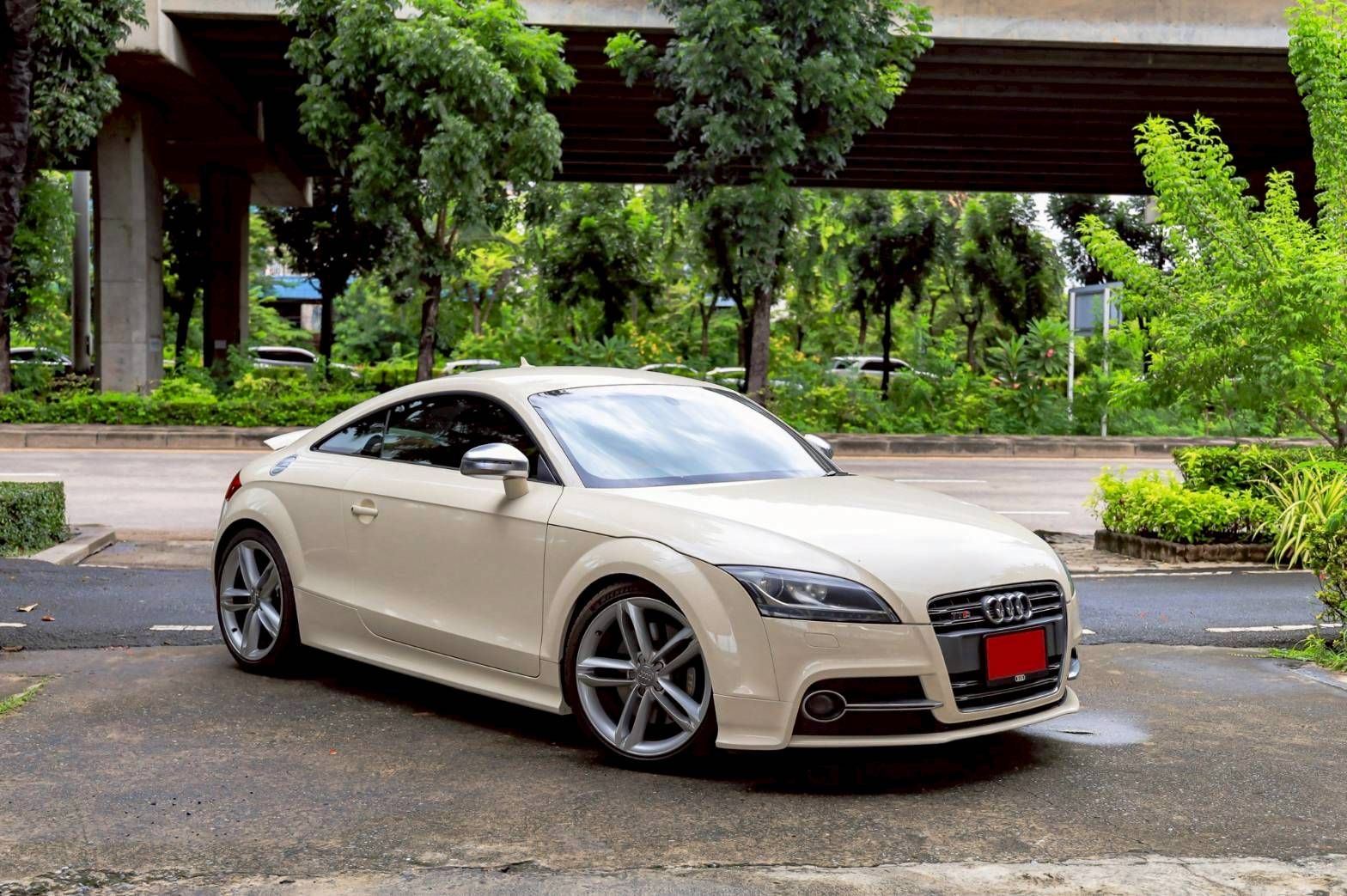 Audi TTS MK2 Exclusive ปี 2011