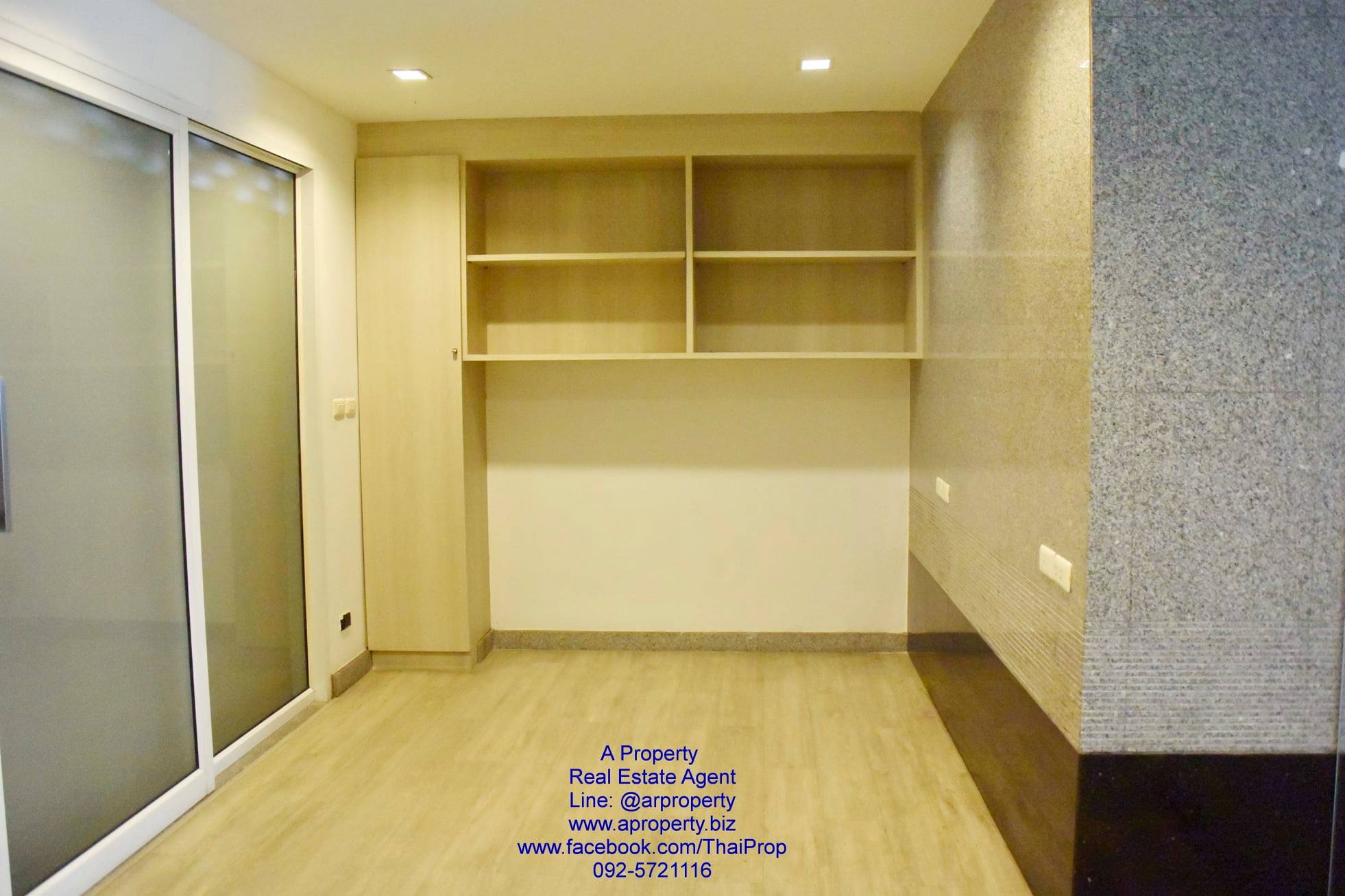ให้เช่า Office เฉพาะชั้น ในซอยอารีย์