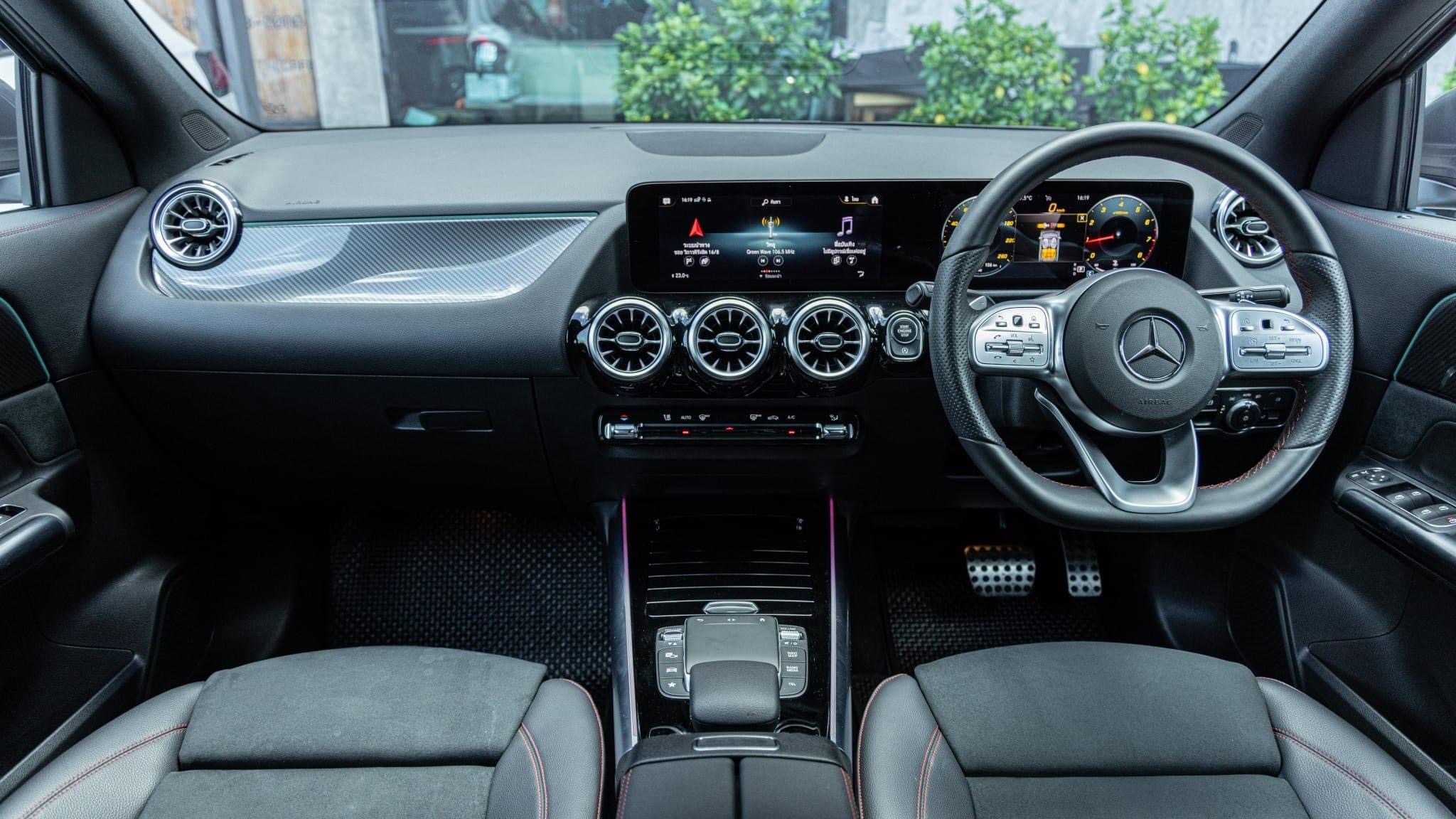 Mercedes-Benz GLA200 AMG Dynamic ปี 2021