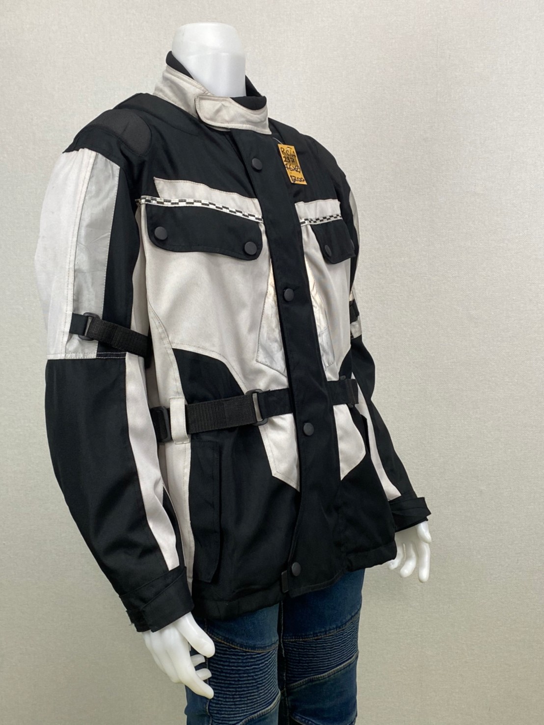 เสื้อขี่มอเตอร์ไซด์( มือสอง) RCTA 237 อก 46" ยาว 29" ยี่ห้อ****