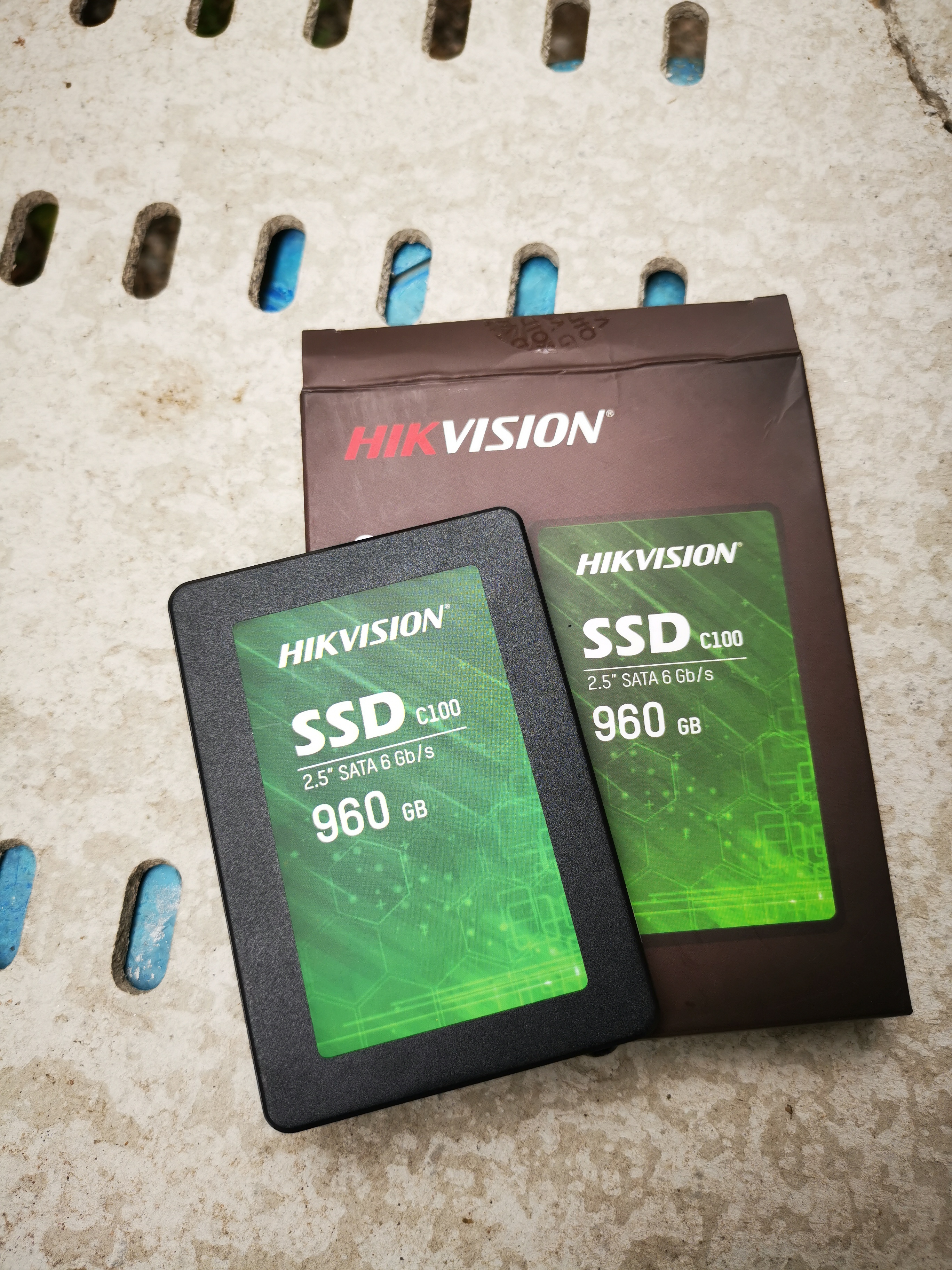 SSD HIKVISION C100 960GB
