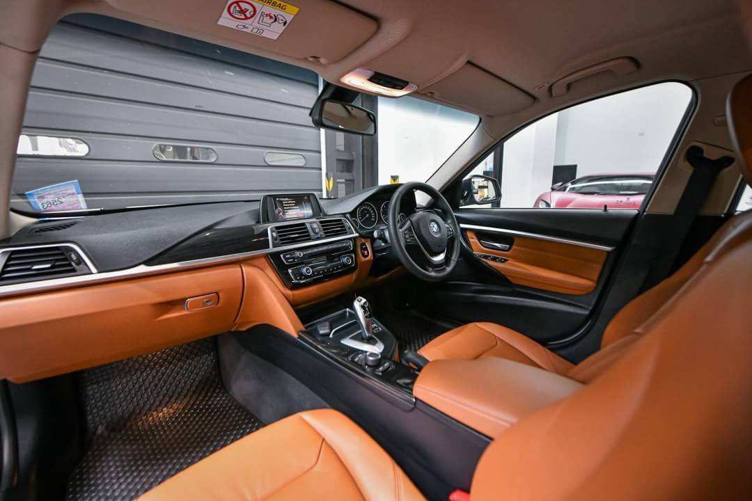 BMW 320d Lci F30 ปี 2017