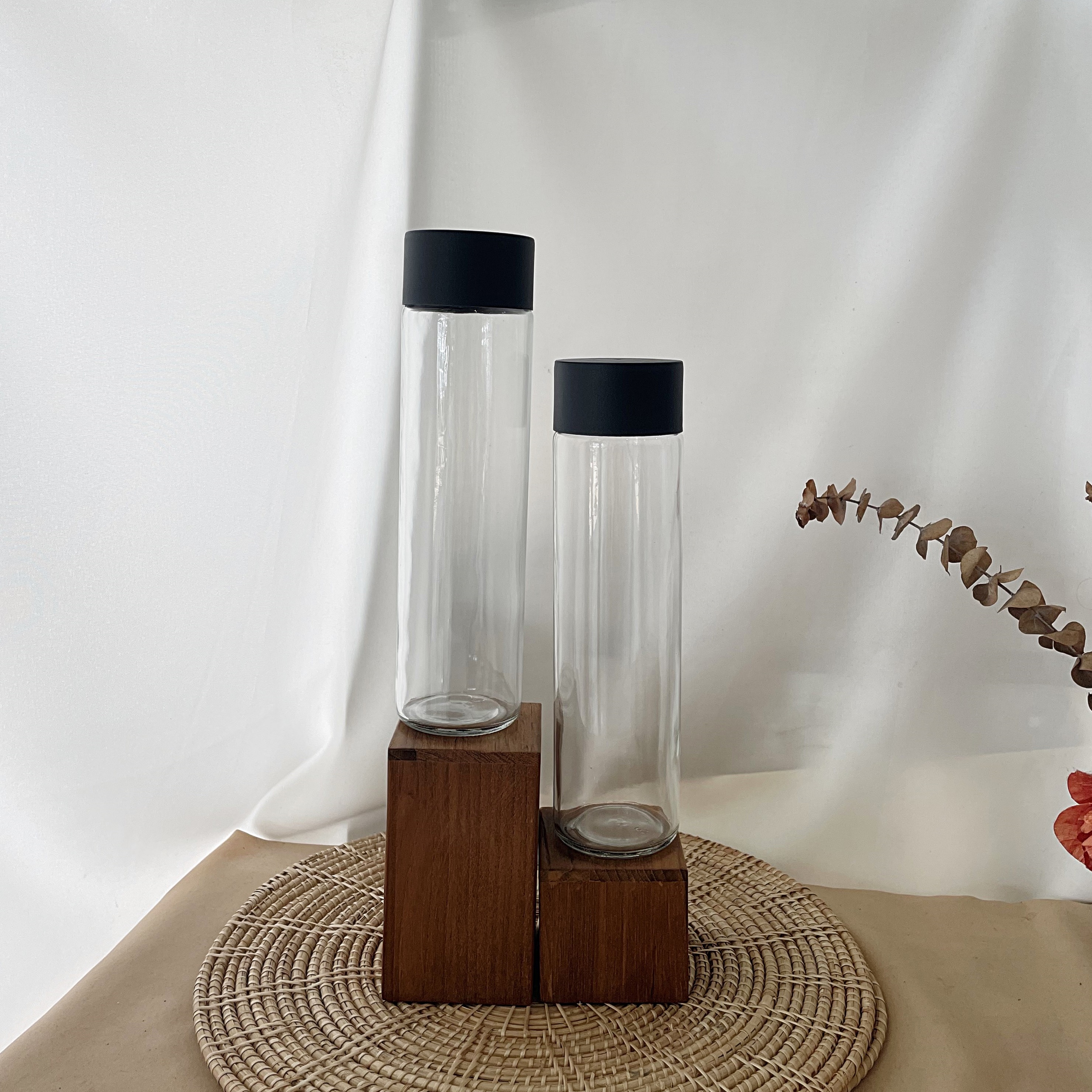 (กล่องละ42ใบ)ขวดแก้ว500mlทรงTUBE+ฝาพลาสติกดำ