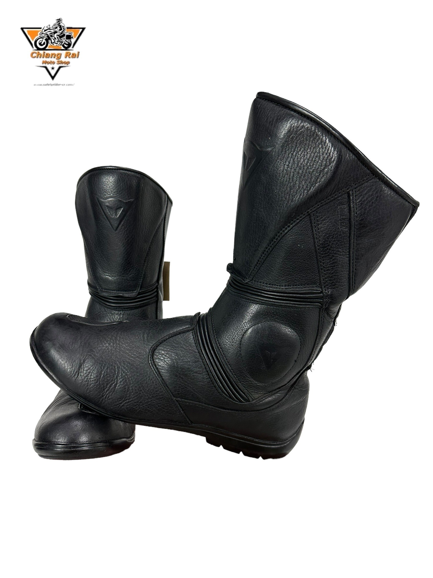 รองเท้าขี่มอเตอร์ไซด์( มือสอง) RCBS-670 Size ขนาดจากป้าย 45:EUR / 10:UK / 27.9:Cm.(dainese)