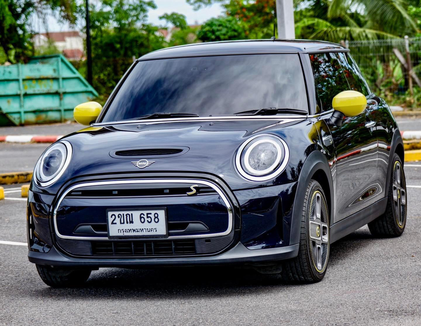 MINI Cooper SE MINI Yours Enigmatic Black Metallic ปี 2021