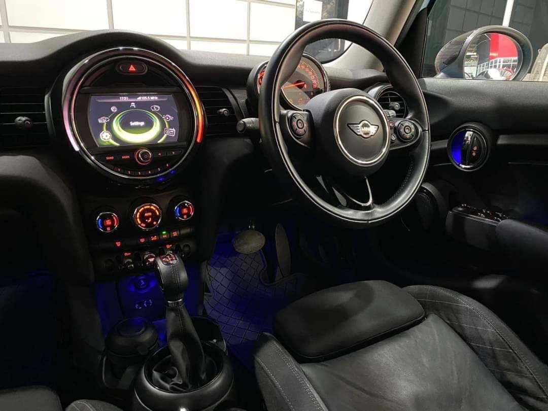 Mini Copper A 5 TURER RHD 1.5 turbocharged V3 F55 CBU ปี 2015