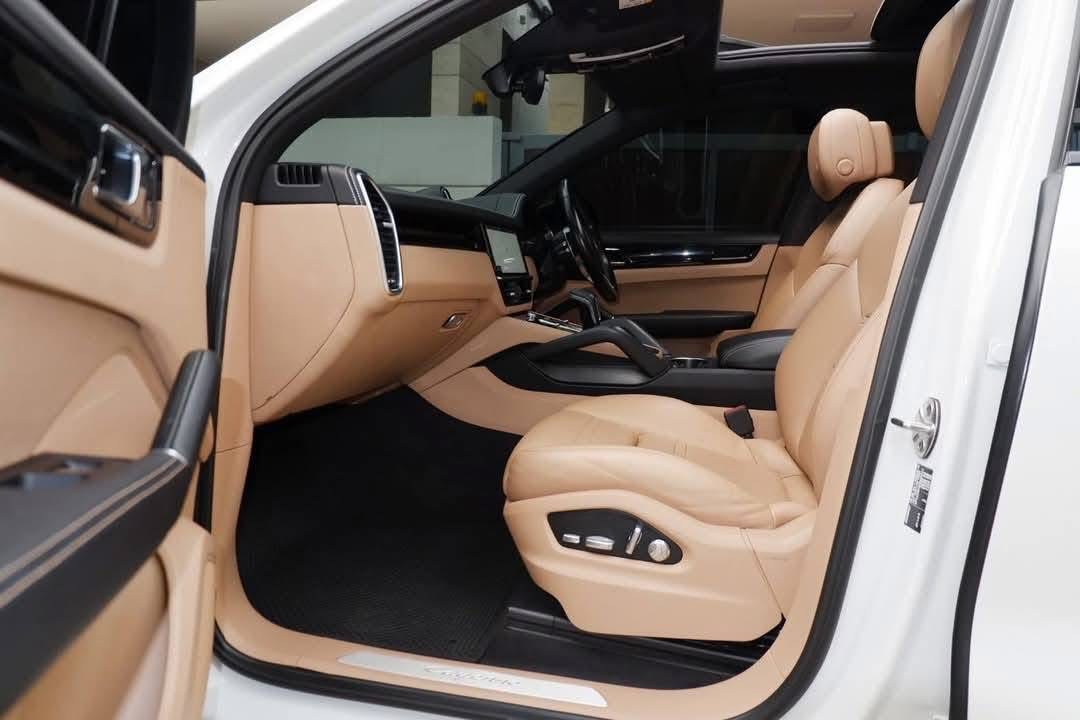 PORSCHE CAYENNE E-HYBRID ปี 2018