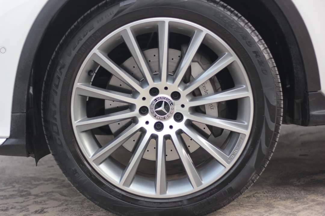 Mercedes-Benz GLC250d AMG ปี 2017