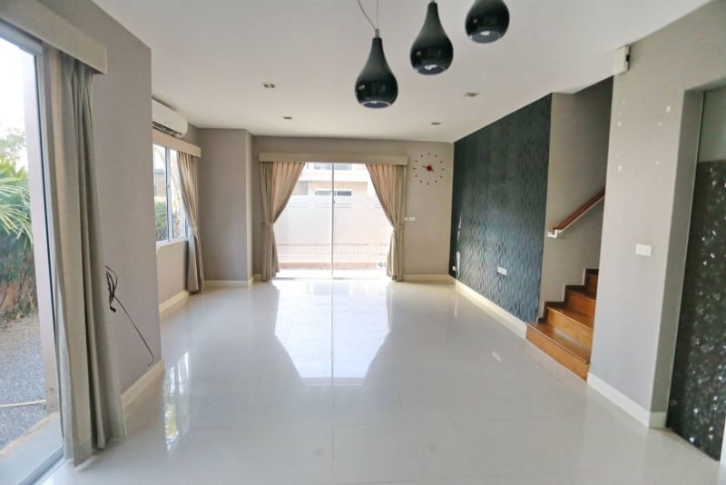 ให้เช่าบ้านเดี่ยว ติดถนนเส้น 345 ใกล้ รร.สารสาสท์ ราชพฤกษ์