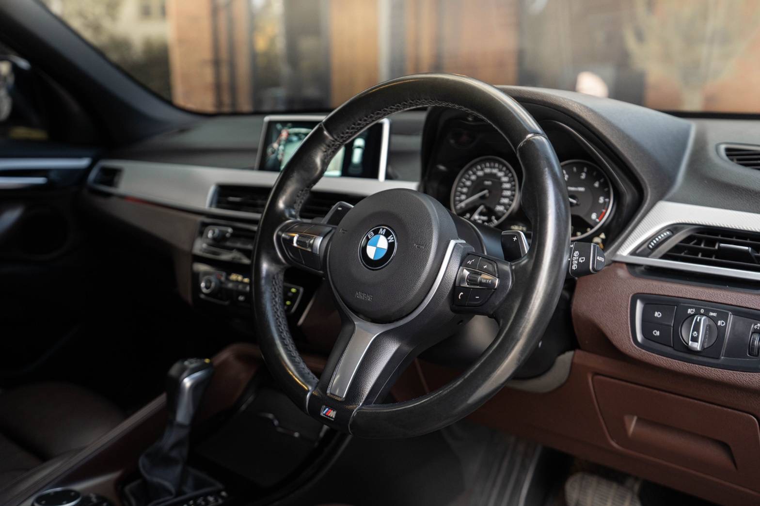 BMW X1 1.8sDrive M Sport ปี 2017 สีขาว