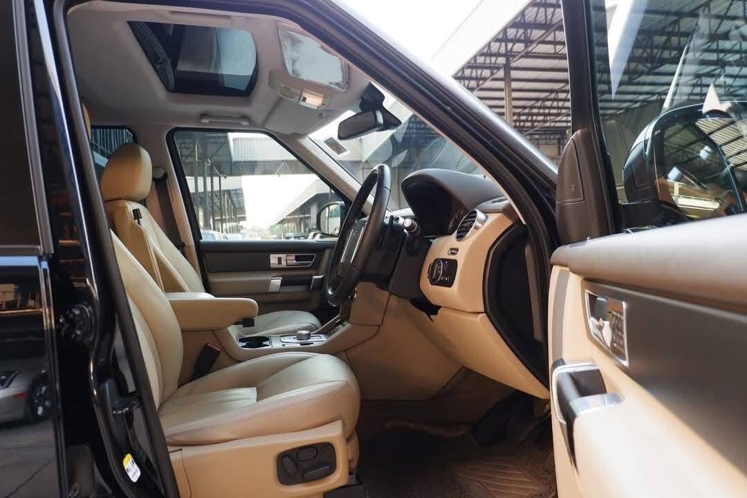 LANDROVER DISCOVERY4 3.0 SDV6 HSE ปี 2015