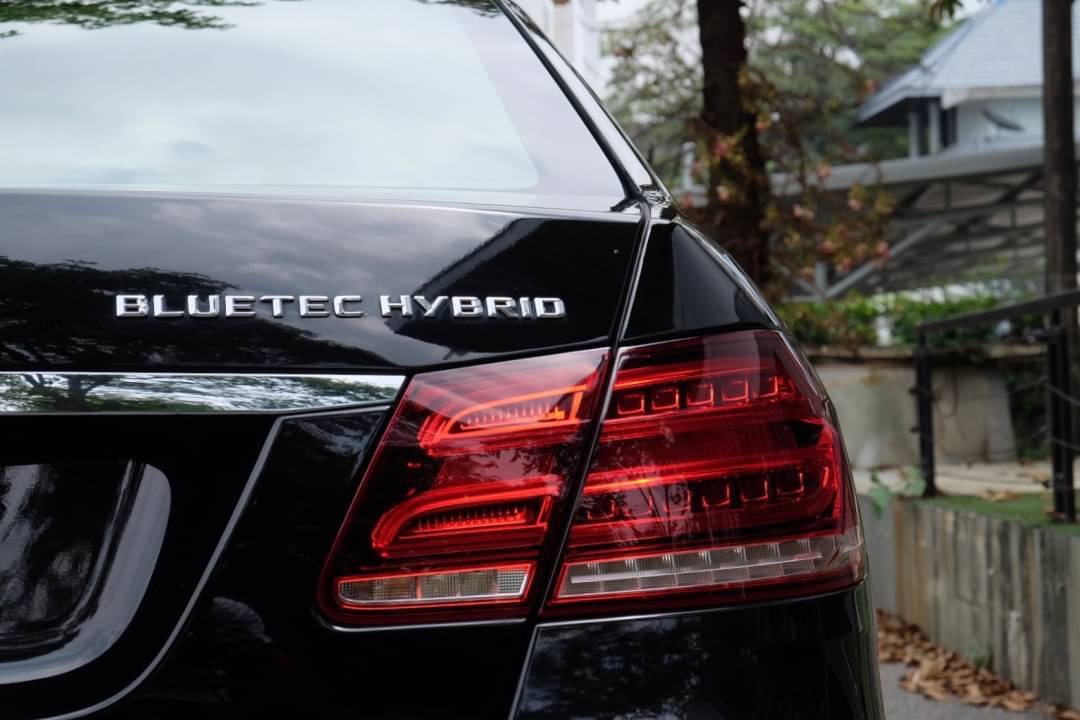 Mercedes Benz E300 Bluetec hybrid ปี2016
