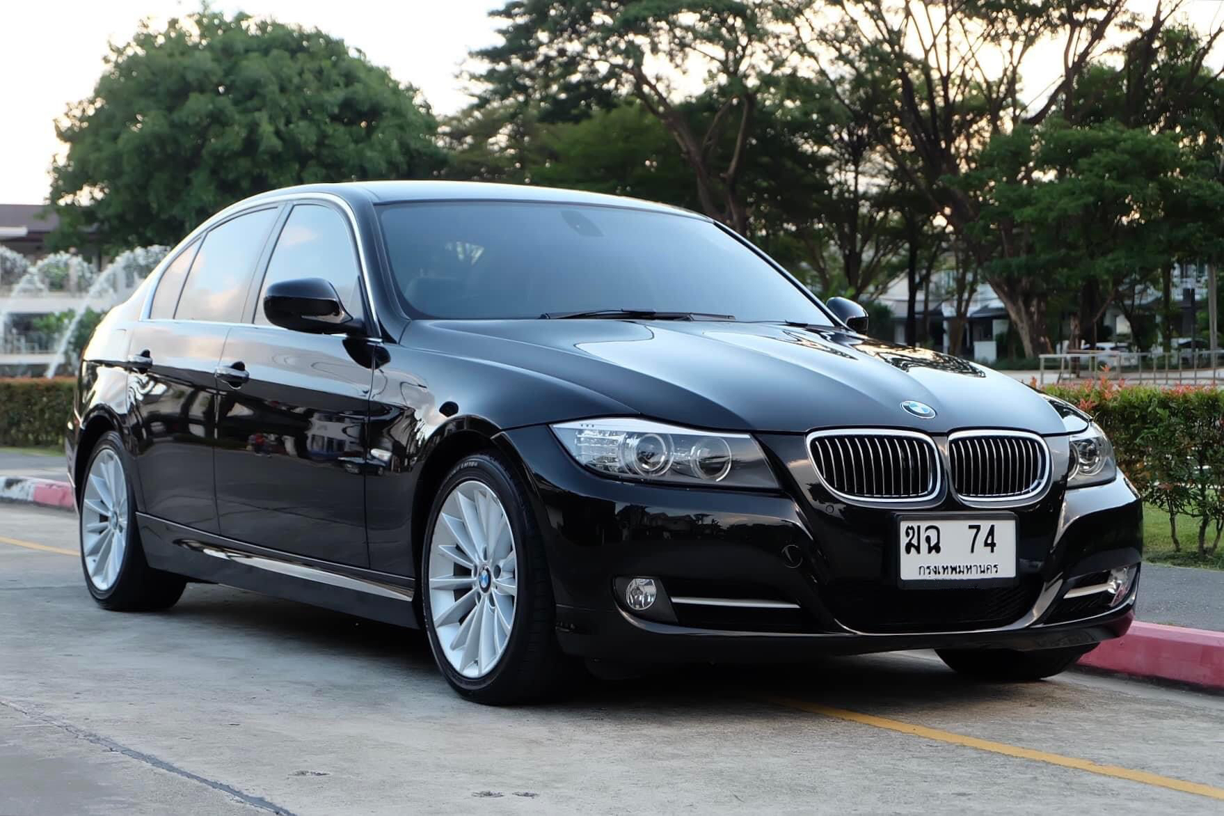 Bmw 320d SE V-Shape (E90) LCI ปี 2013