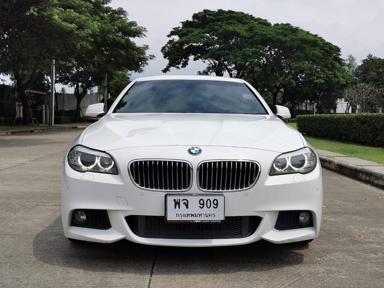 BMW 528I M-SPORT สีขาว ปี 2012