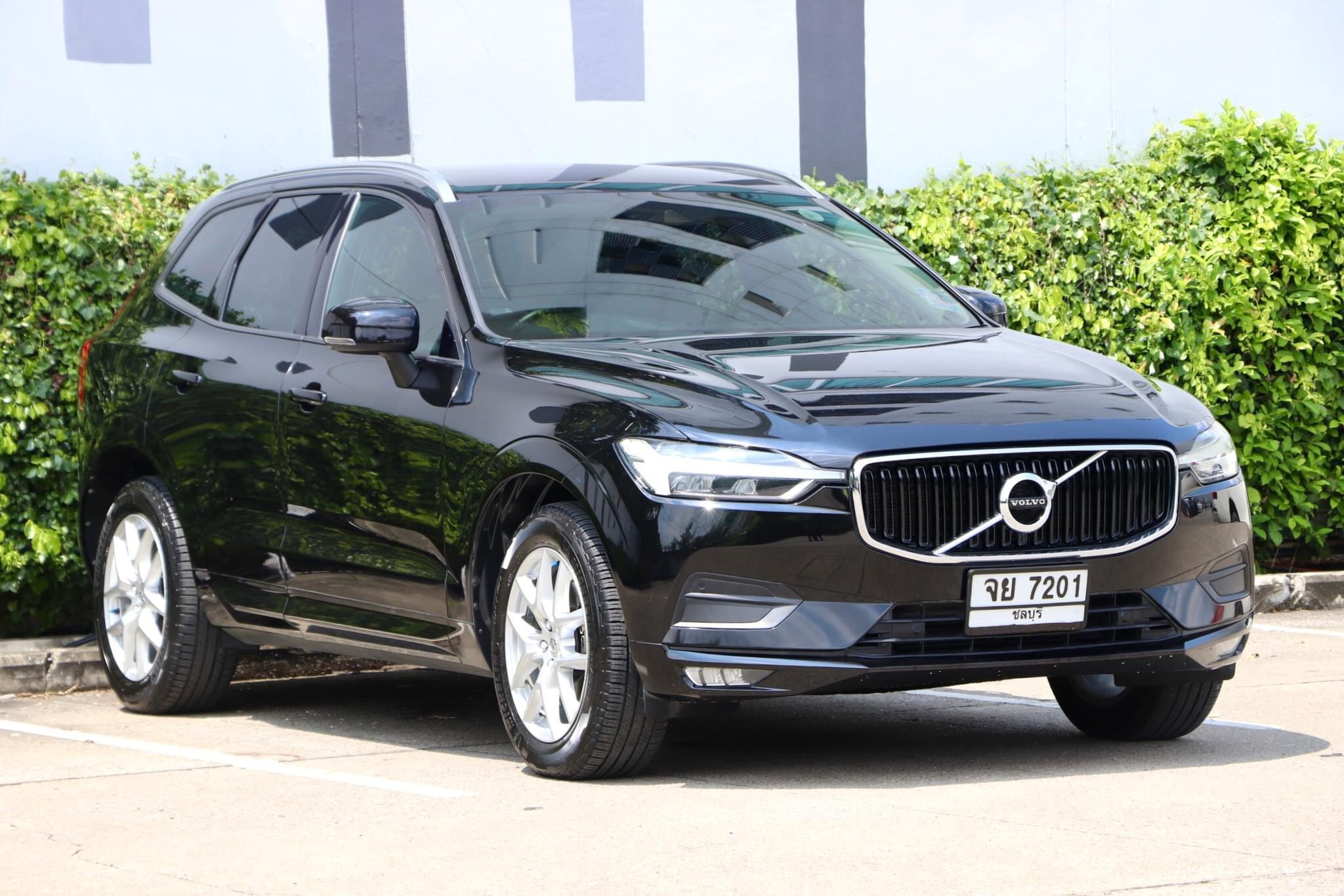 VOLVO XC60 2.0 D4 MOMENTUM AWD ปี2018