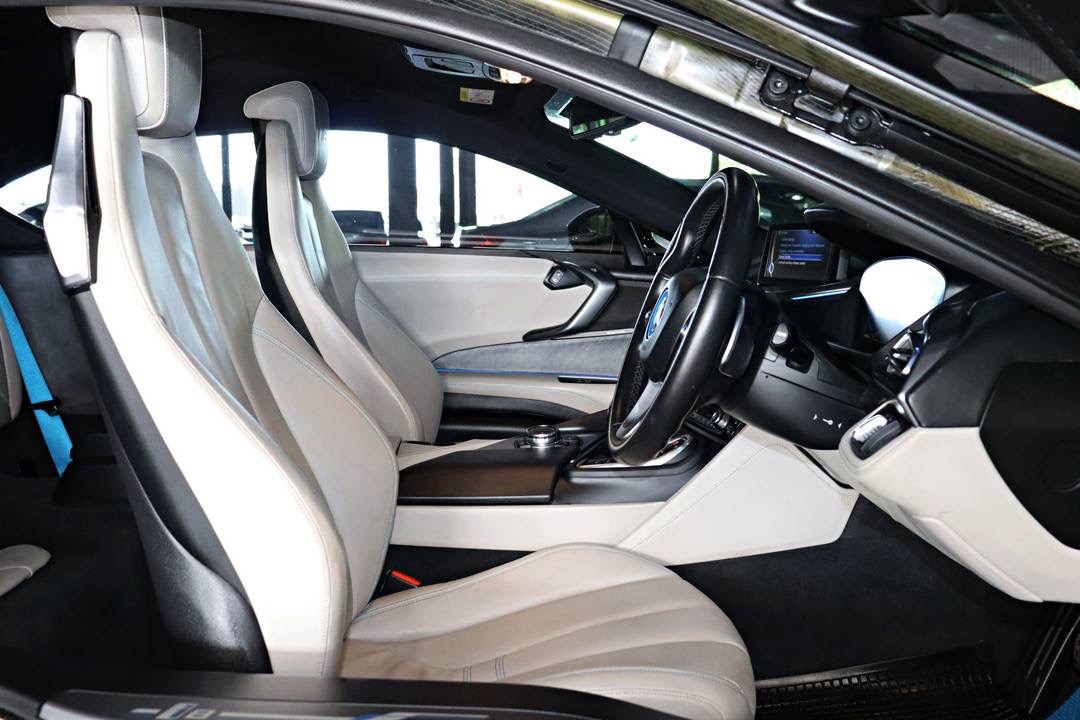 BMW i8 Hybrid (I12) ปี 2016