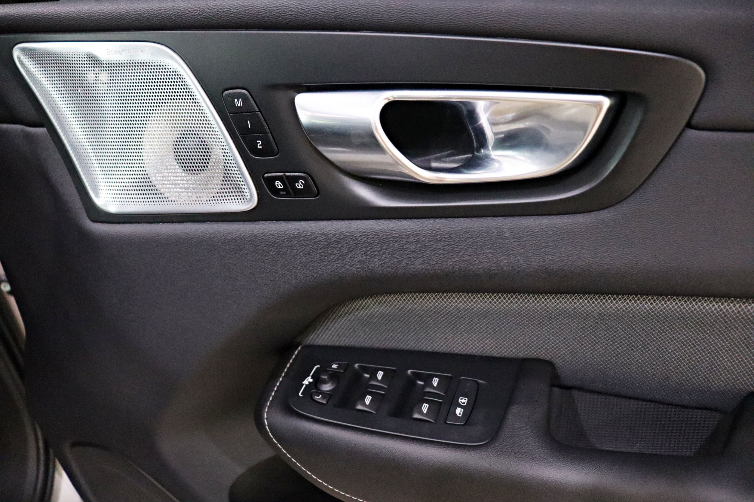 Volvo XC60 Recharge T8 AWD Inscription ปี 2022