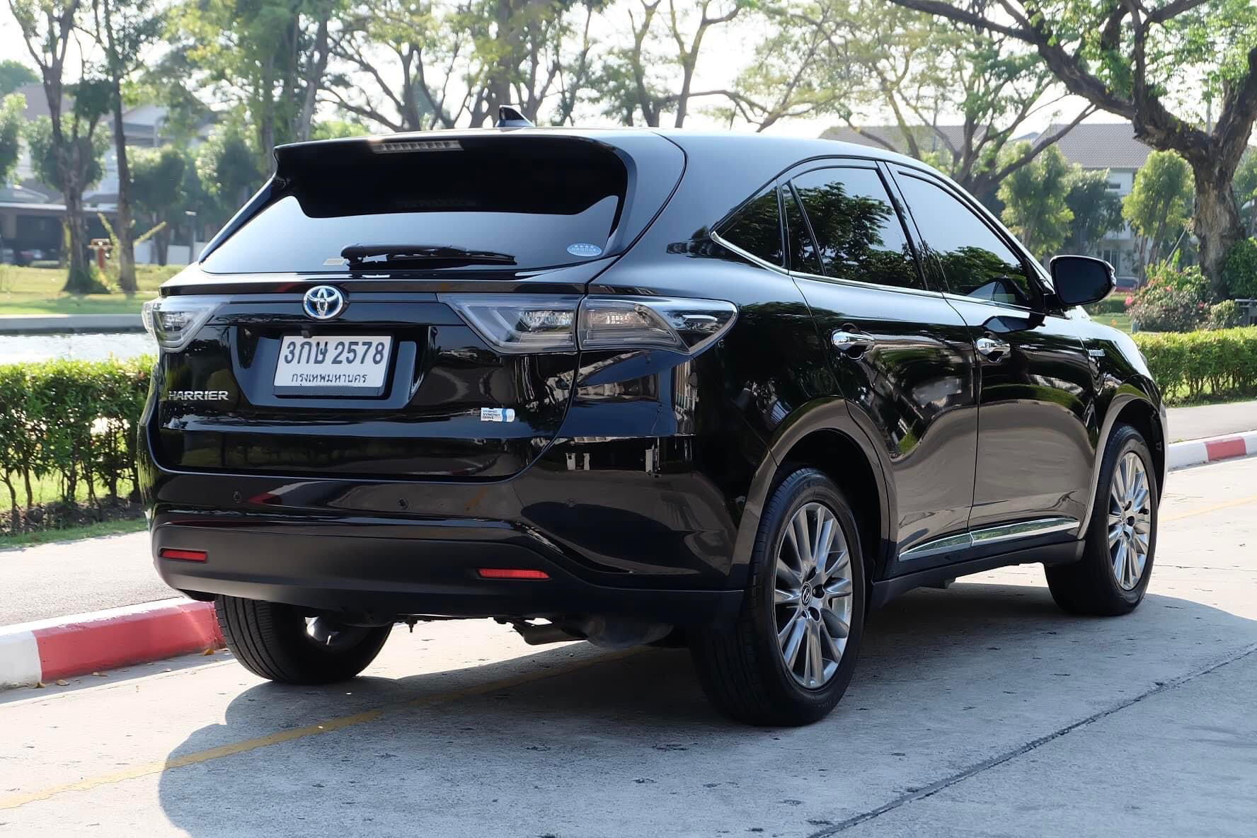 Toyota Harrier 2.5 Hybrid Premium ปี 2014