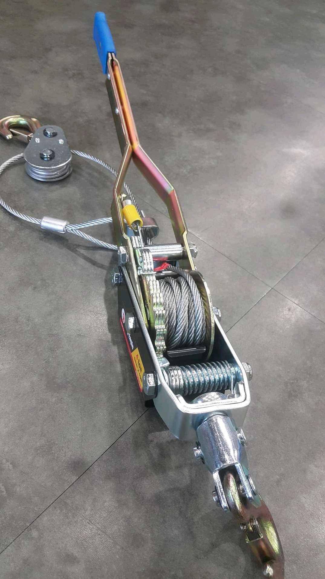 รอกสลิง มือโยก ยี่ห้อ King Eagle 4 ตัน ยาว 3 เมตร สลิงหนา 6 มิล